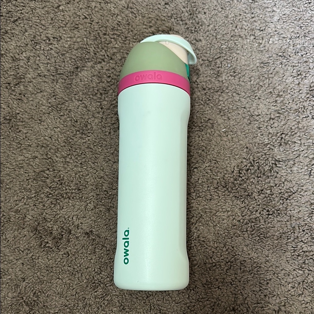 Owala Mint and Pink Alpine Sport 24oz Water Bottle